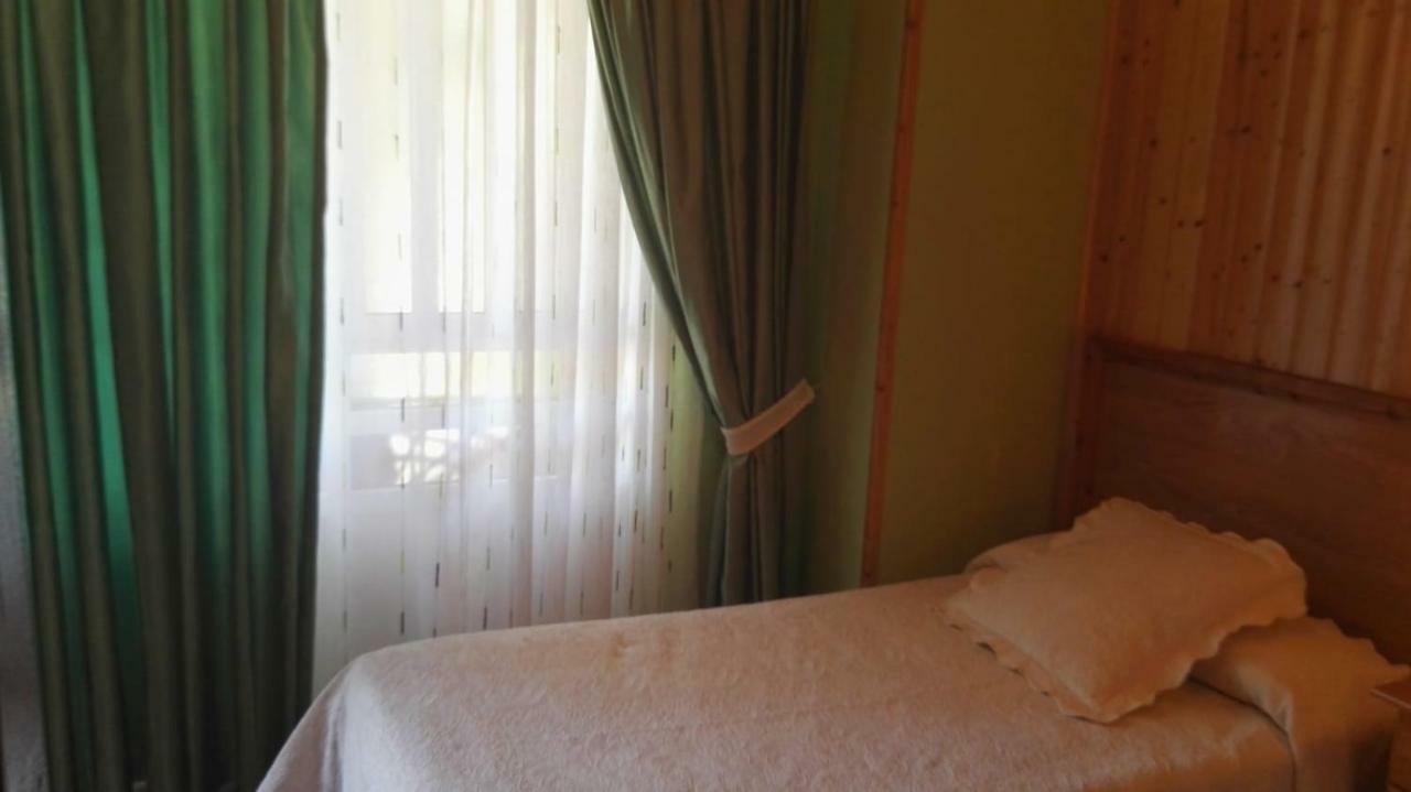 Casa David Hotel Tríacastela Eksteriør billede